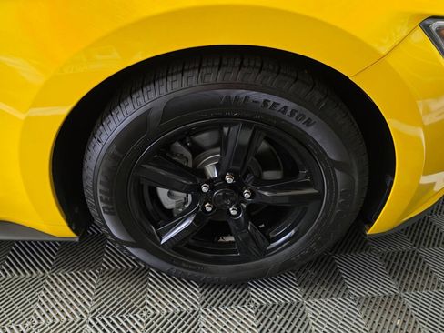 Used 2017 Ford Mustang Coupe RWD image 30