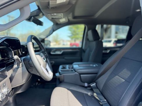 Used 2025 GMC Sierra 1500 Elevation image 15