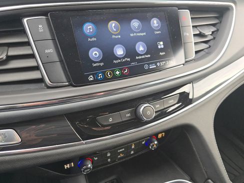 Used 2020 Buick Enclave Essence w/ Sport Touring Edition image 29