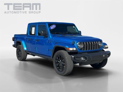 Used 2024 Jeep Gladiator Sport