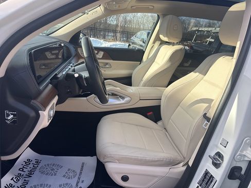 Used 2025 Mercedes-Benz GLS 450 4MATIC image 22