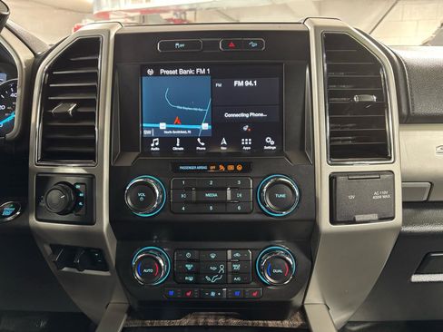 Used 2019 Ford F250 Lariat w/ Lariat Ultimate Package AWD/4WD image 20