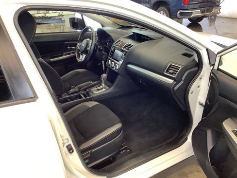 Used 2016 Subaru Crosstrek 2.0i Premium AWD/4WD image 14