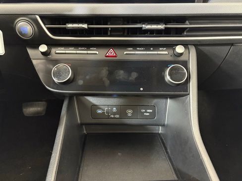 Used 2024 Hyundai Sonata SEL FWD image 25