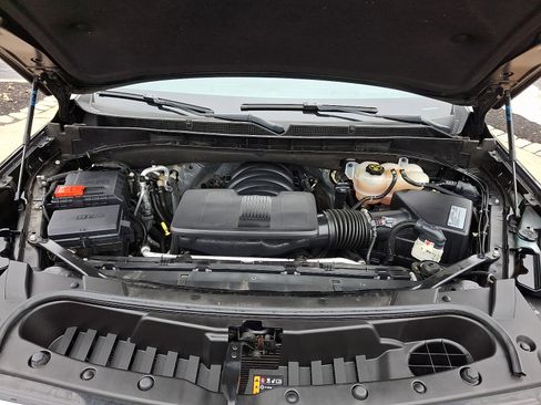 Used 2021 GMC Yukon SLT w/ SLT Premium Package image 34