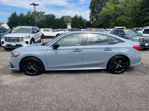 Used 2024 Honda Civic Sport image 9