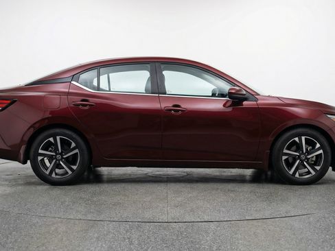 Used 2025 Nissan Sentra SV FWD image 11