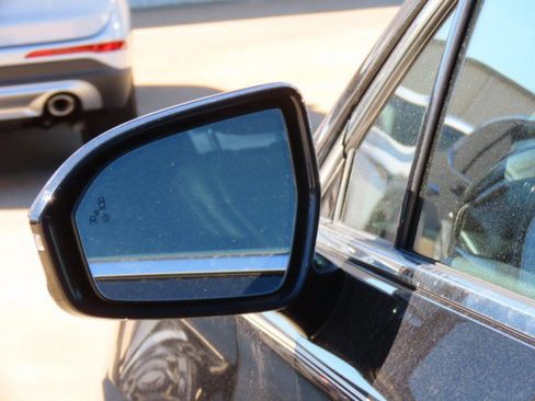 Used 2019 Lincoln MKC Reserve image 17