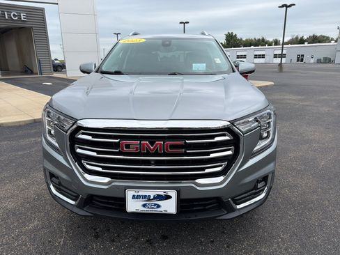 Used 2023 GMC Terrain SLT w/ Tech Package AWD/4WD image 3