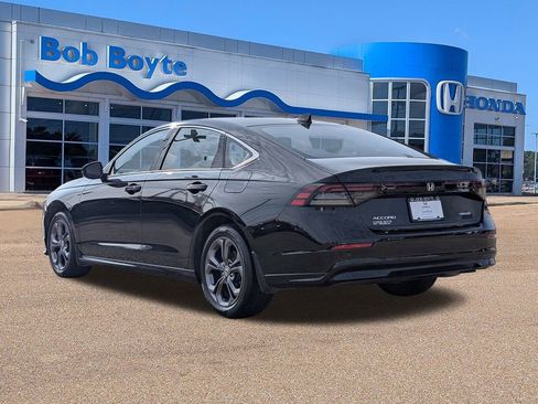 Certified 2024 Honda Accord EX-L image 5