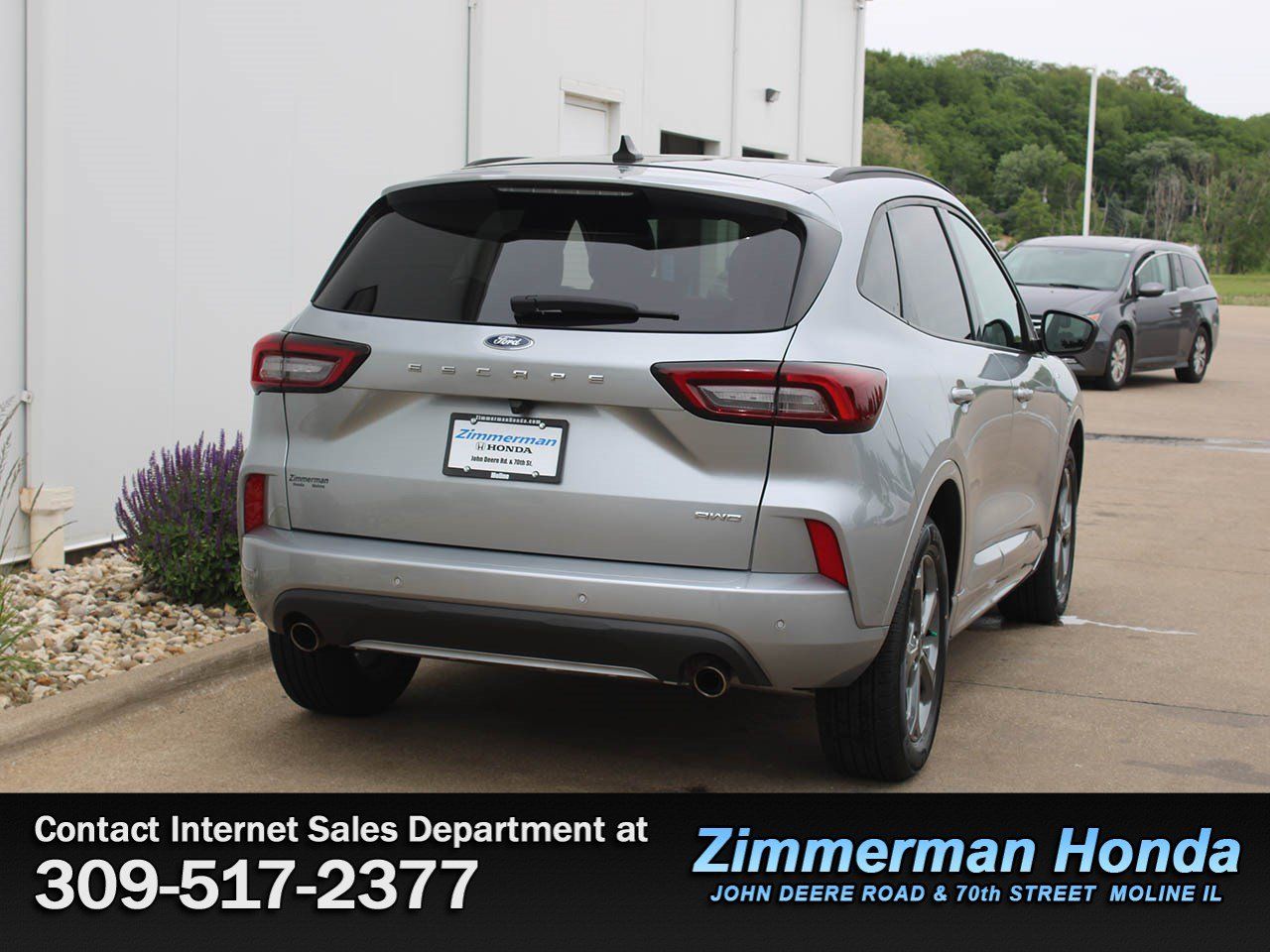 Used 2023 Ford Escape ST-Line w/ Tech Pack #1 AWD/4WD image 2
