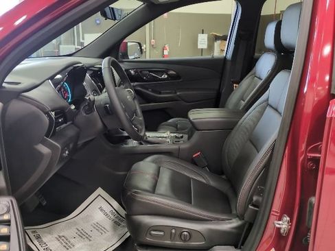 Used 2023 Chevrolet Traverse RS AWD/4WD image 13