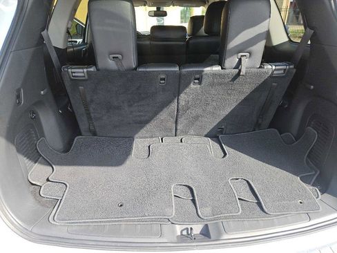 Used 2017 Nissan Pathfinder SL AWD/4WD image 29