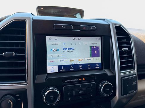 Used 2019 Ford F150 Lariat RWD image 22