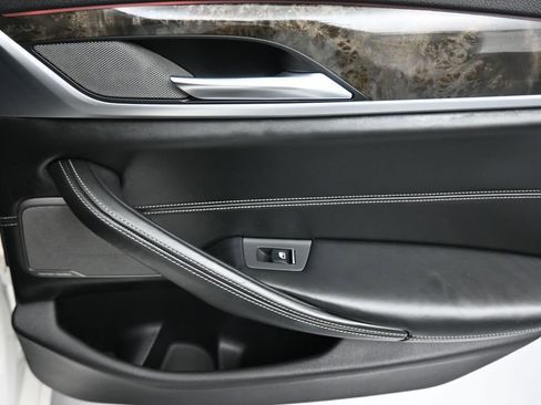 Used 2018 BMW 540i xDrive AWD/4WD image 37
