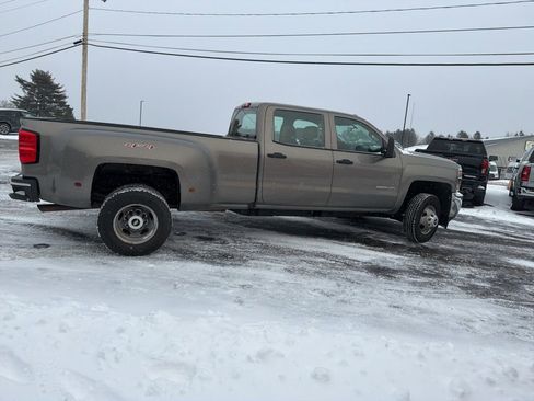 Used 2017 Chevrolet Silverado 3500 W/T w/ Snow Plow Prep Package image 9