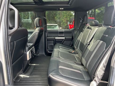 Used 2019 Ford F150 Platinum w/ Equipment Group 701A Luxury AWD/4WD image 14