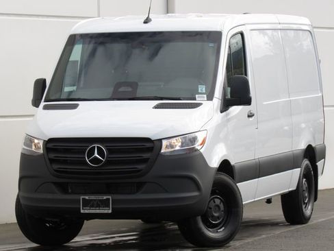 Used 2025 Mercedes-Benz Sprinter 2500 image 1
