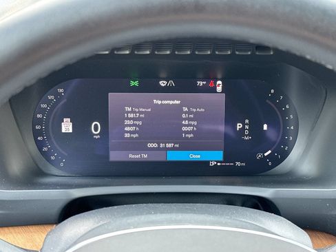 Used 2023 Volvo XC90 B6 Plus AWD/4WD image 25