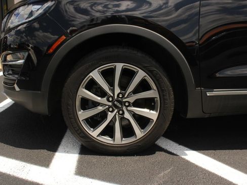 Used 2019 Lincoln MKC Reserve w/ MKC Climate Package AWD/4WD image 3