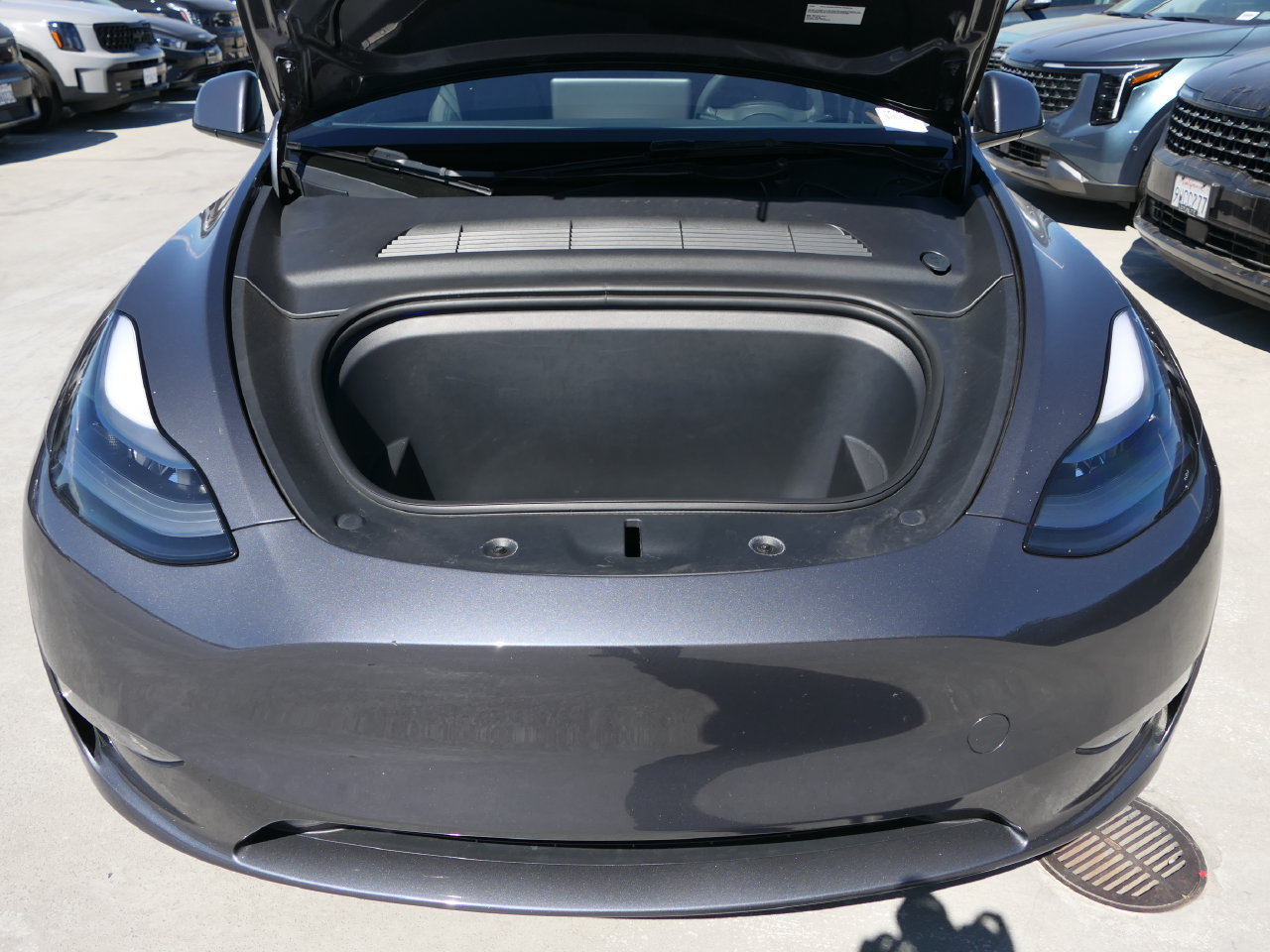 Used 2023 Tesla Model Y Long Range AWD/4WD image 29