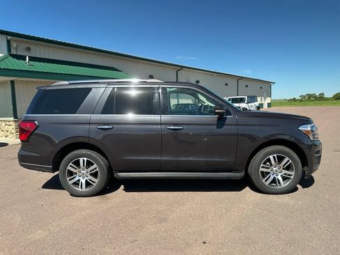Used 2024 Ford Expedition Limited AWD/4WD image 35