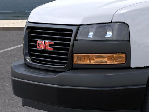 New 2025 GMC Savana 2500 w/ Enhanced Convenience Package image 15