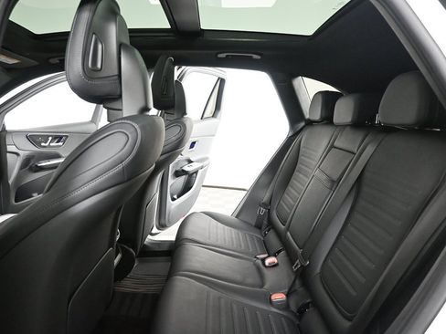 Used 2025 Mercedes-Benz GLC 43 AMG 4MATIC image 18