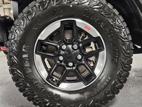 Used 2021 Jeep Wrangler Unlimited Rubicon AWD/4WD image 22