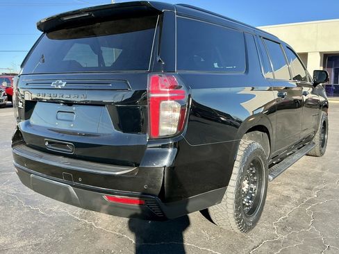 Used 2023 Chevrolet Suburban Z71 w/ Luxury Package image 19