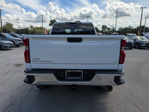 Used 2024 Chevrolet Silverado 2500 LT AWD/4WD image 5