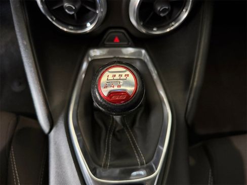 Used 2017 Chevrolet Camaro SS image 10