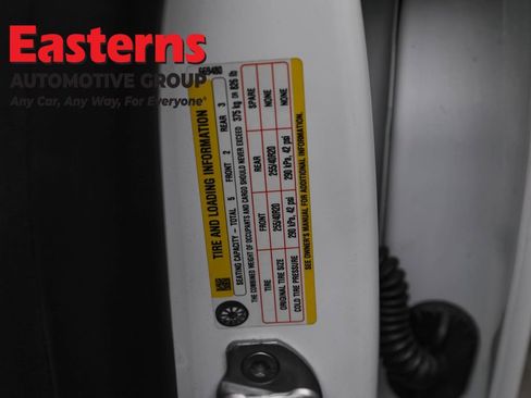 Used 2023 Tesla Model Y Long Range image 32