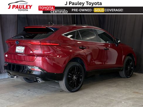 Certified 2024 Toyota Venza Nightshade image 27