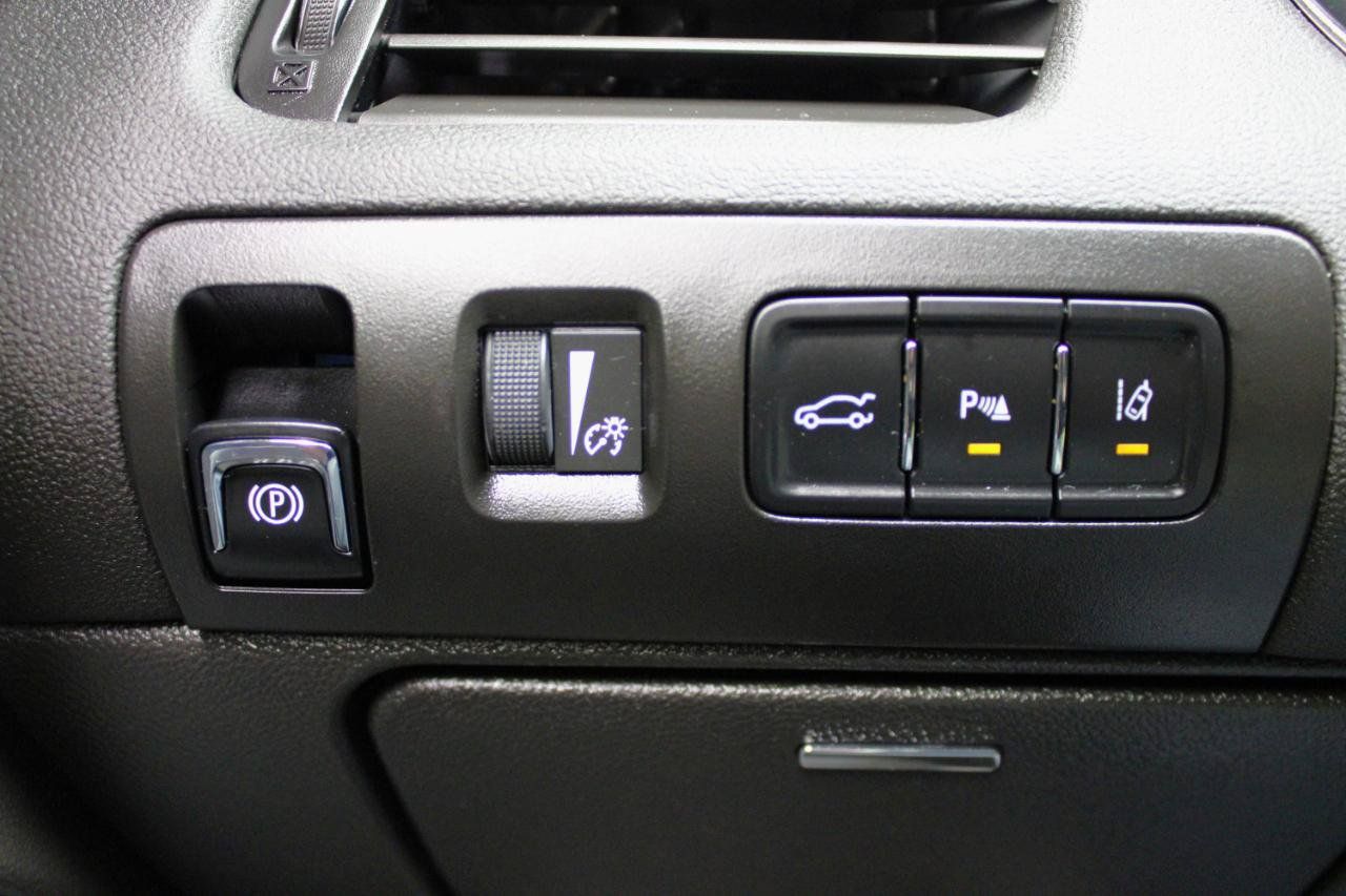 Used 2014 Chevrolet Impala LTZ FWD image 48