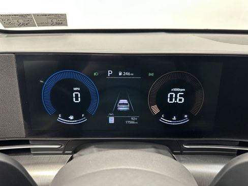 Certified 2024 Hyundai Kona SEL AWD/4WD image 19