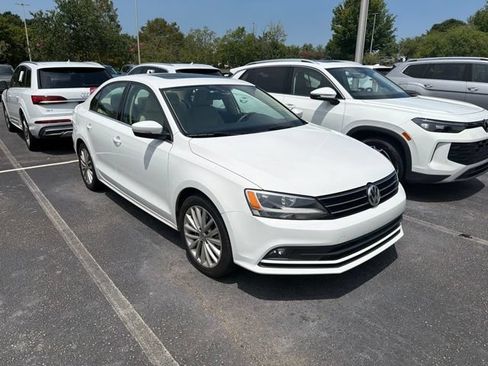 Used 2016 Volkswagen Jetta SEL FWD image 5