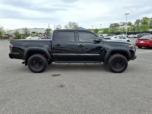 Used 2023 Toyota Tacoma TRD Pro AWD/4WD image 3