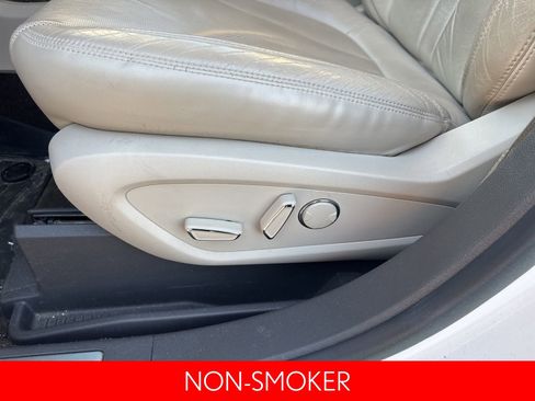 Used 2016 Lincoln MKX Reserve w/ Cargo Accessories Package image 6