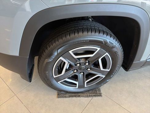 New 2026 Jeep Cherokee Laredo AWD/4WD image 7