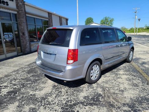 Used 2014 Dodge Grand Caravan American Value Package image 3