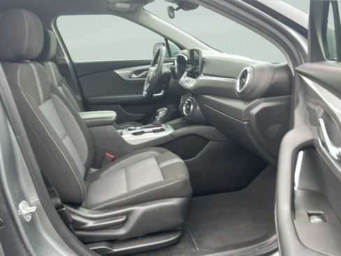 Used 2025 Chevrolet Blazer LT image 48