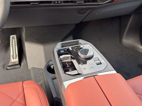 Used 2026 BMW iX xDrive45 image 25