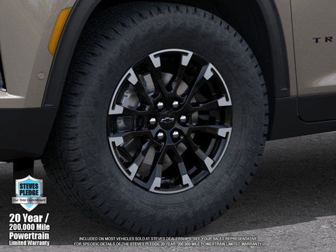 New 2026 Chevrolet Traverse Z71 w/ Enhanced Driving Package AWD/4WD image 9