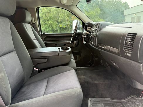 Used 2013 GMC Sierra 2500 SLE w/ HD SLE Premium Package AWD/4WD image 18