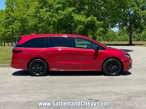 Used 2025 Honda Odyssey Sport-L image 8