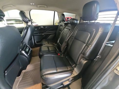 Used 2020 Lincoln Aviator Reserve AWD/4WD image 22