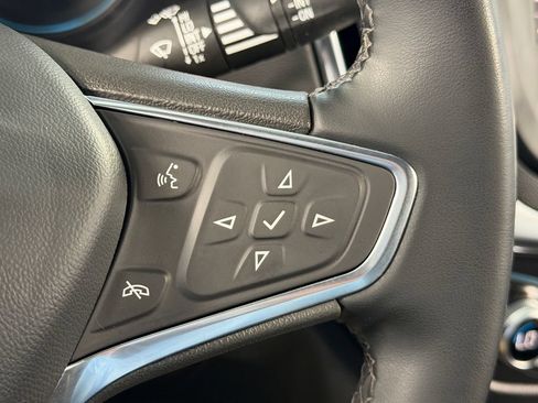 Used 2024 Chevrolet Equinox LT FWD image 20