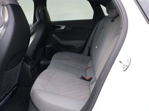 Used 2022 Audi S4 Premium Plus w/ Premium Plus Package image 15