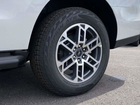 New 2026 Ford Expedition Active AWD/4WD image 9